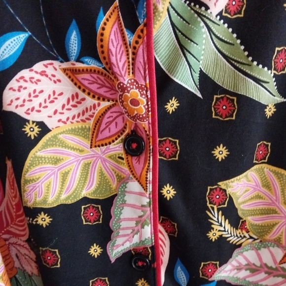 Room Service Multicolor Exotic Floral and Tiger Print Pajama Set NWOT - Picture 9 of 11